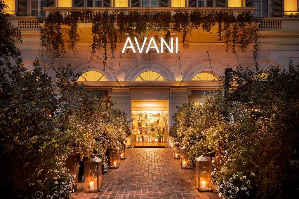 Avani hotel illuminated for Christmas in Milan